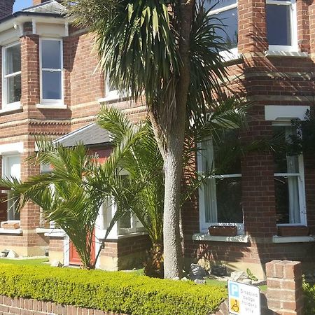 Colebrook Guest House Farnborough  Exterior foto