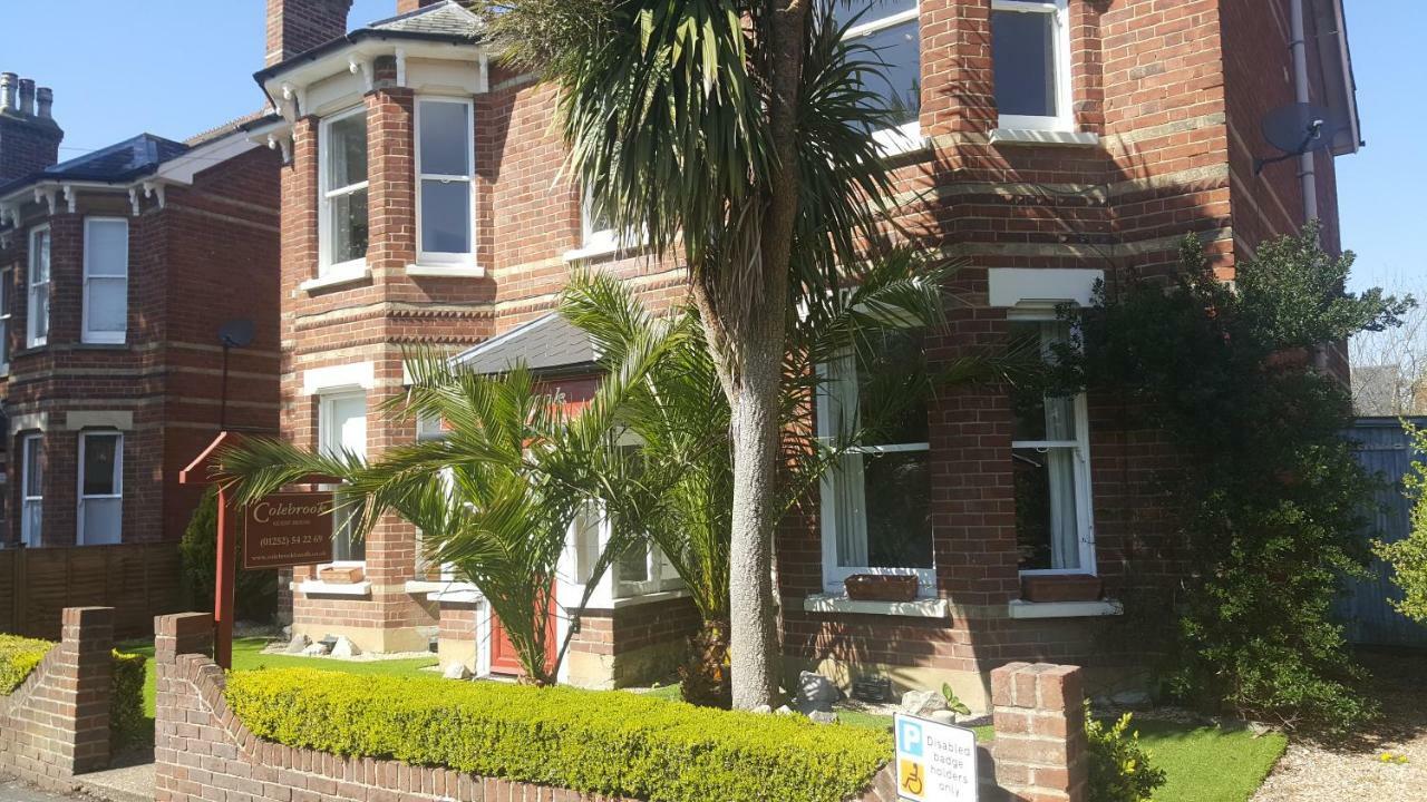 Colebrook Guest House Farnborough  Exterior foto